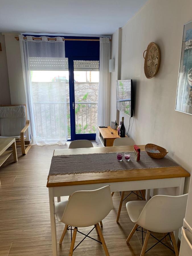 Cosy Apartment In L Escala, 7 Mins Walk To The Closest Beach, Riells Ля Эскала Экстерьер фото